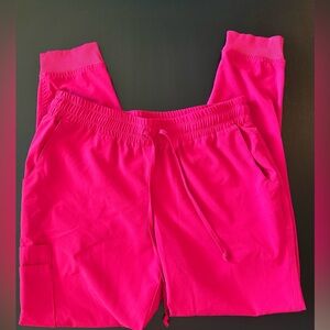 Women’s Sketchers scrub joggers